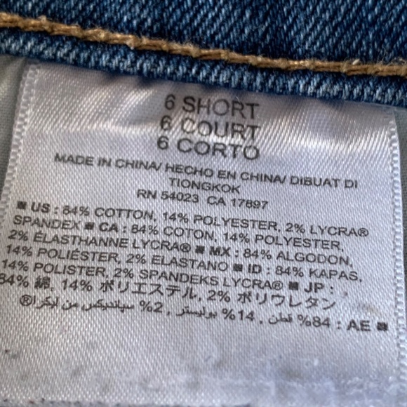 Old Navy Jeans Curvy Mid-Rise Size 6 Short - Picture 4 of 8